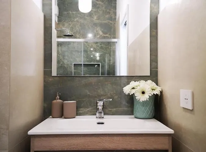 Ettore Oda ve Kahvaltı