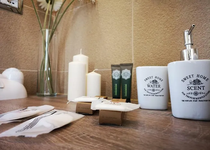 Oda ve Kahvaltı Ettore Pompei